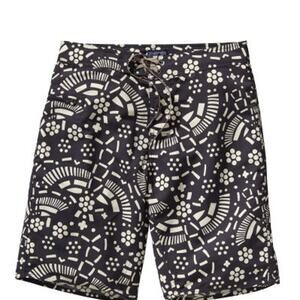 Patagonia Wavefarer Men’s Black/ White Board Shirts Size 33 (0583)